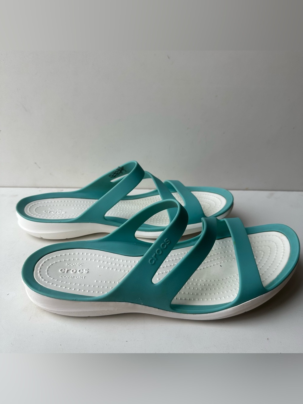 Crocs Women’s Swiftwater Strappy Sandals Aqua White Comfort Slides Size W10 - Picture 2 of 11